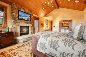 Lost Boulder Chalet